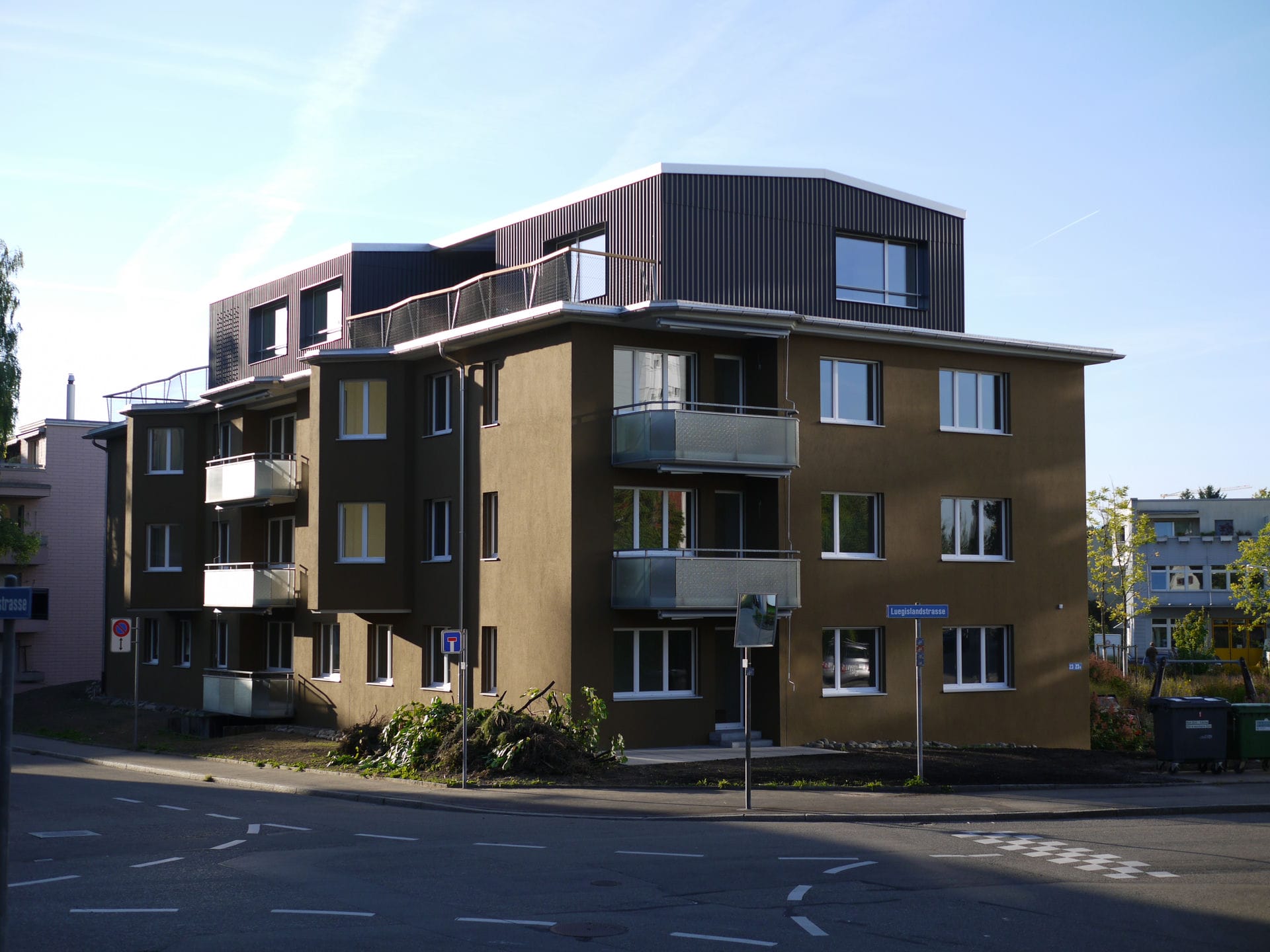 Aufstockung MFH Luegislandstrasse